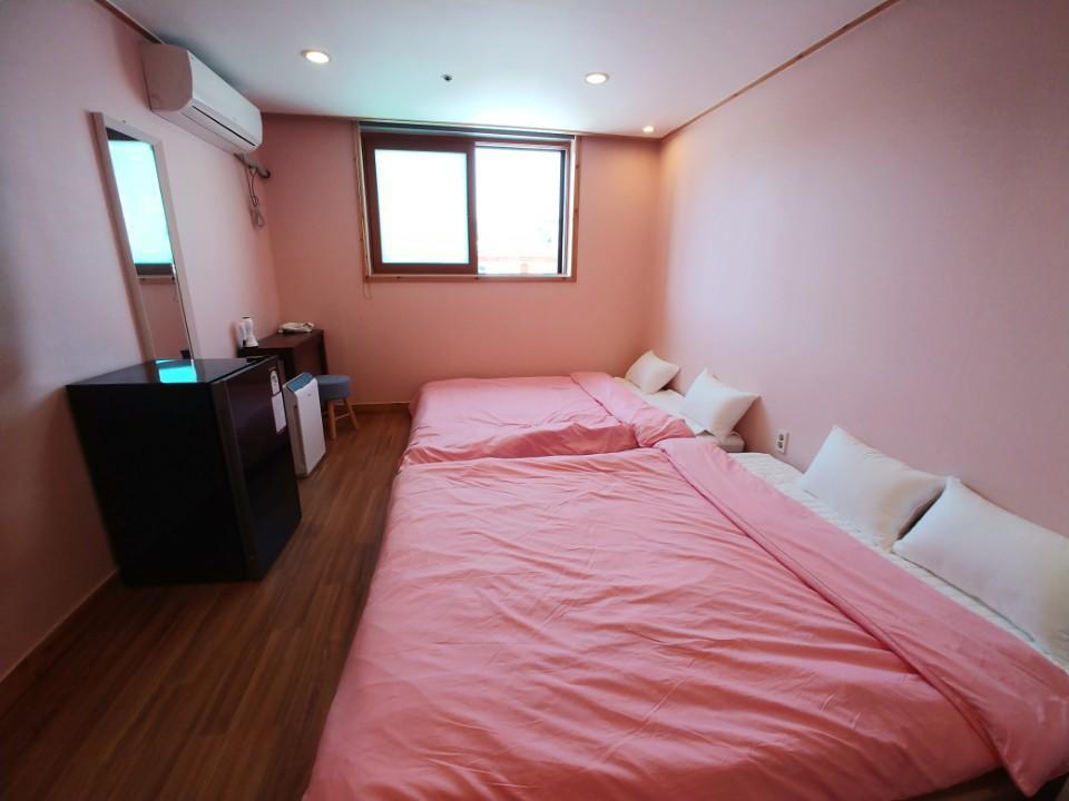 Four Season Guest House Busan Exterior foto